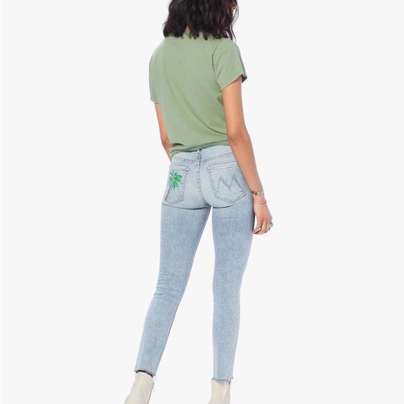 Mother - High Waisted Looker Ankle Fray Drinking By The Pool - Picture 4 of 13